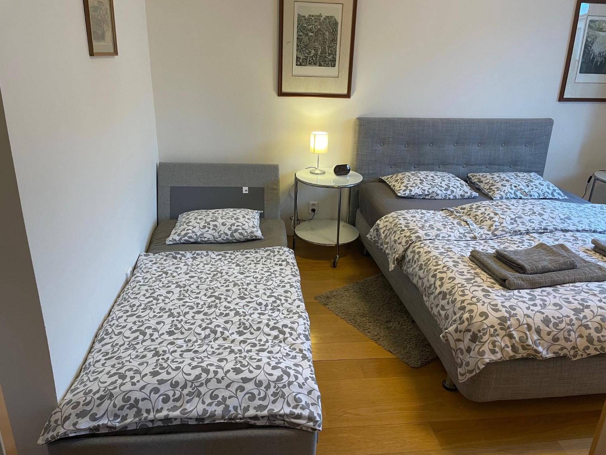 פראג Apartment Kosatcova מראה חיצוני תמונה