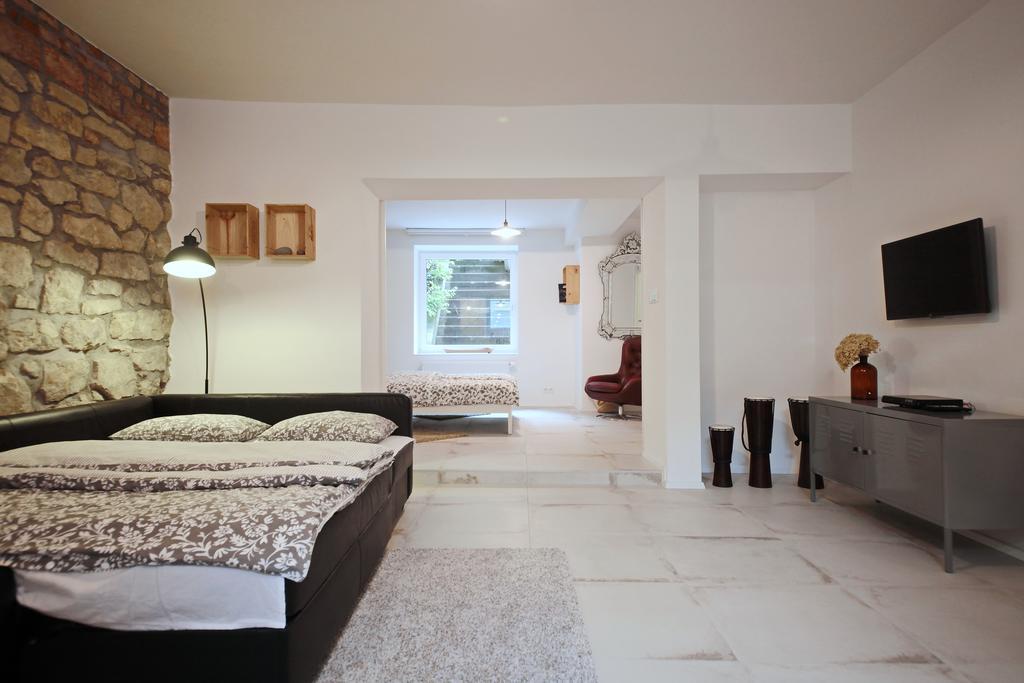 פראג Apartment Kosatcova מראה חיצוני תמונה