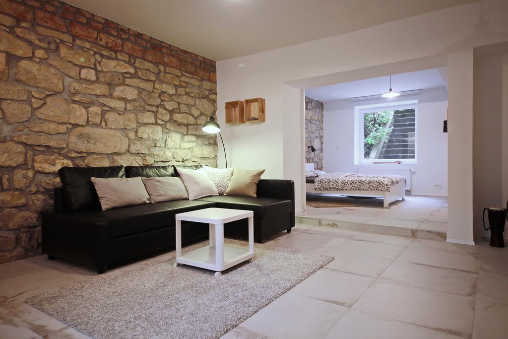 פראג Apartment Kosatcova מראה חיצוני תמונה